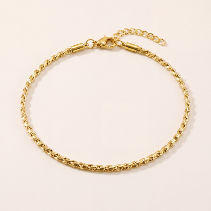Fine Chain Bracelet • Twist