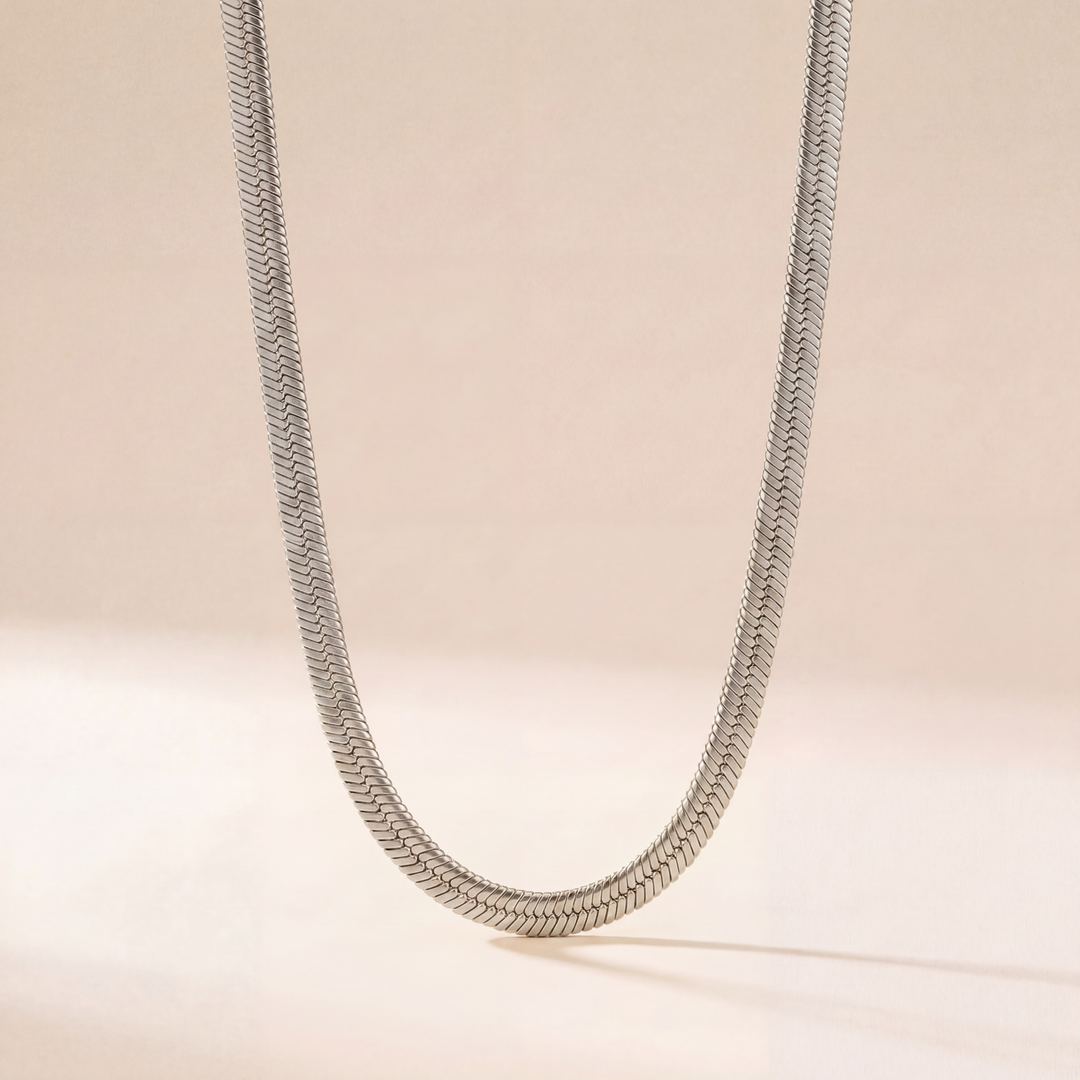 Sleek Chain Necklace • Fluid