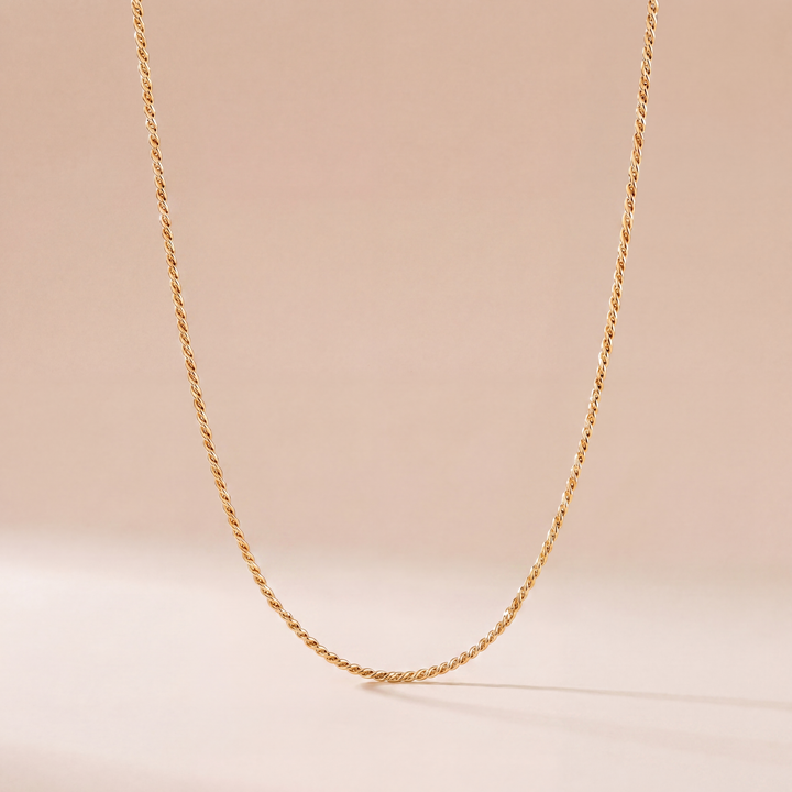 Fine Chain Necklace • Twist