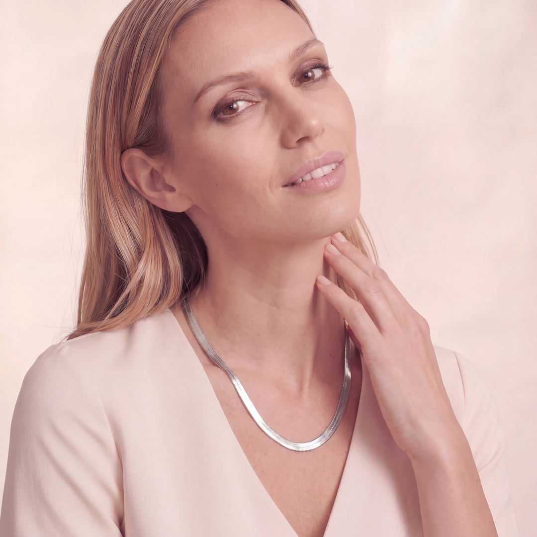 Sleek Chain Necklace • Fluid