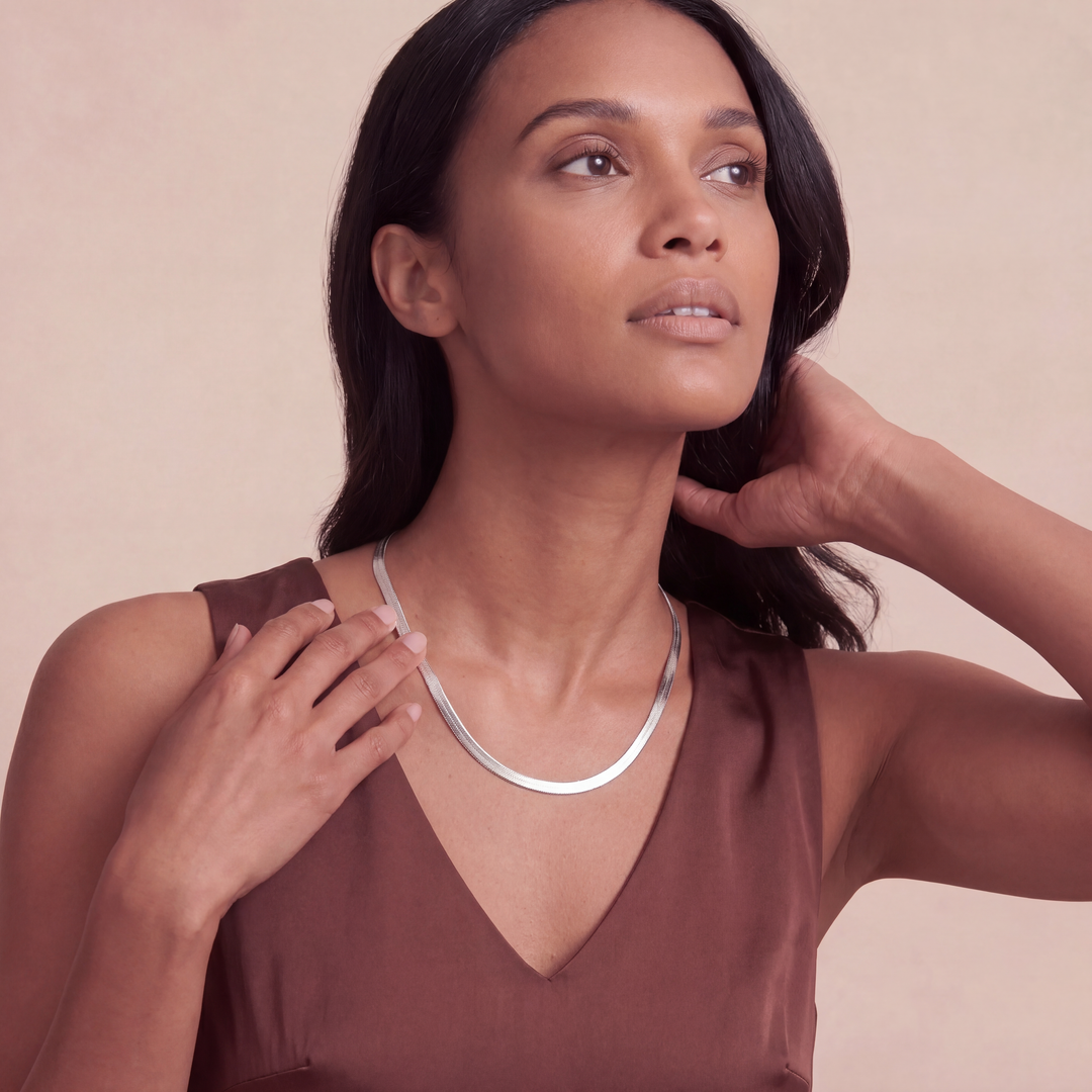 Sleek Chain Necklace • Fluid